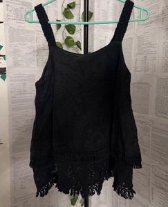 Chic Black Lace Tank Top (S)