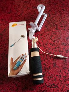 Selfie Stick with Free delivery