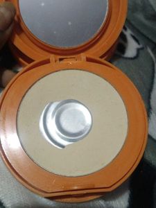 lake me Compact powder
