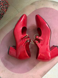 Theater Xyz Heels ( Negotiable ❤️)