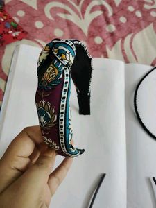 47.Set of 4 Fashion Headbands