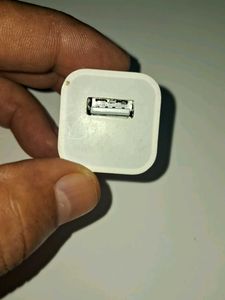 Apple Power Adapter pick up 1