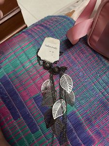 Leaf Pendant Fashion Necklace