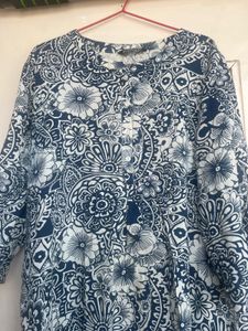 Blue &amp; White Floral Print Kurta