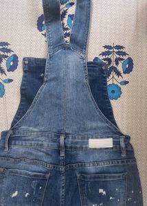 Distressed Denim Jeans