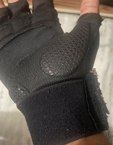Puma Gym Gloves Size L – Used