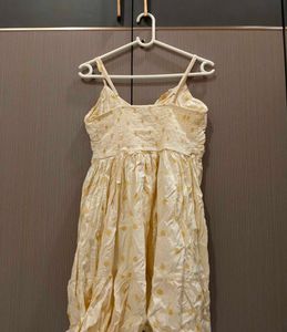 Butter yellow short summery dress