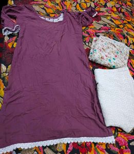 Embroidered Kurta with Paisley Motifs