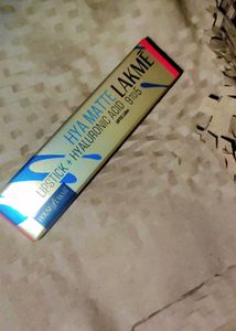 🔥 Original Lakme 9to5 Hya Matte Lipstick – Seal P
