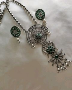 Classy Semiprecious Stones Set 💞👌👌👌👌Newly ARRIVED