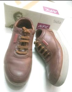 ✨💯 ORIGINAL WOODLAND CASUAL TAN  SNEAKERS
