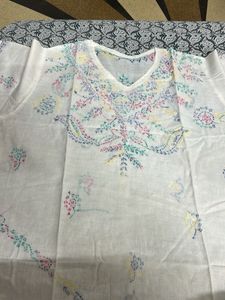White Embroidered Cotton Kurta