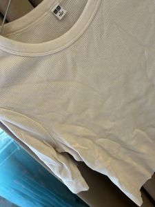 Uniqlo Fitted Ribbed Top