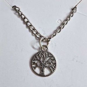 🌳 | Tree of Life Pendant Necklace