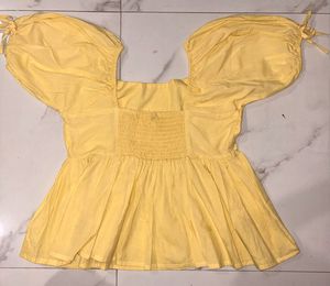 Cute Yellow Puff Sleeve Peplum Top
