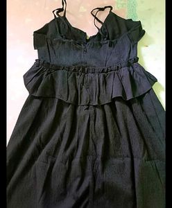 Chic Black Ruffled Maxi Dress