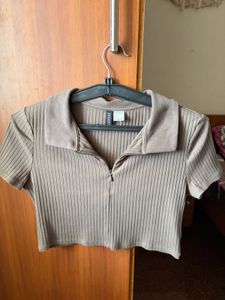 Ribbed Collared Zip-Up Crop Top medium sized