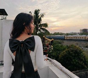 Chic Back Bow Long Sleeve Top