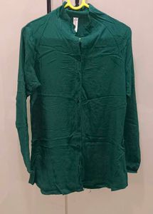 Elegant Emerald Green Button-Up Blouse