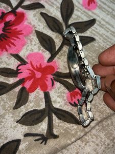 1st copy Gucci Watch