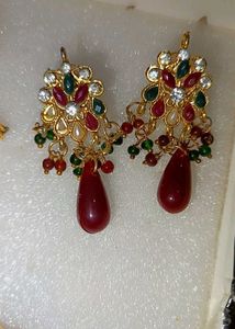 Indian Style Gold Necklace &amp; Earring Set