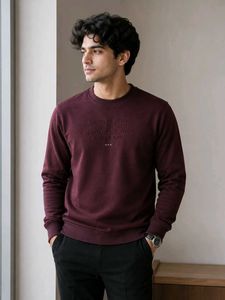 Maroon Crew Neck Graphic Sweatshirt