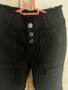 Black Skinny Jean For  Girl 5-7age Probably.