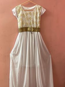 Beautiful Maxi White &amp; Gold Dress