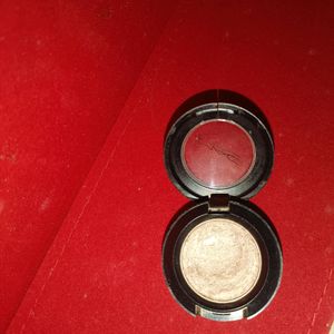 MAC Single Eyeshadow
