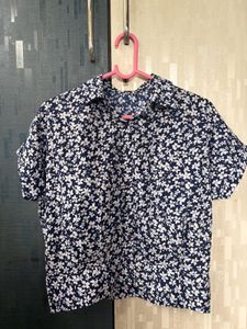Chic Floral Print Button-Up Top