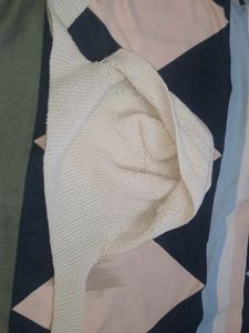Off-white Woolen Scarf