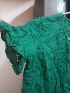 Brand New Max Top
