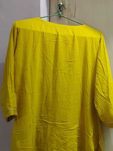 Stylish Yellow Kurta with Embellishments