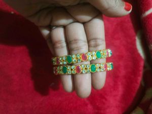 Elegant Stone-Studded Bangle Set