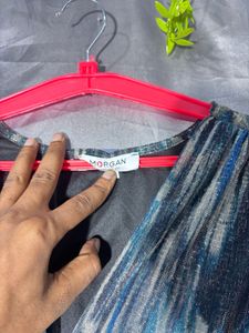 Abstract-print V-neck top