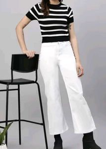 Chic Striped Cropped Knit Top