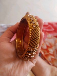 Set Of Bangles (Golden Colour)