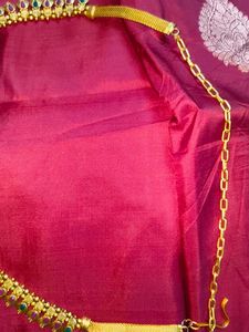 Antique necklace and kamarbandh