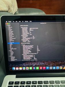 Apple MacBook Pro Laptop
