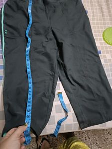 Imported Fabric Capri For Women In 32 Waist