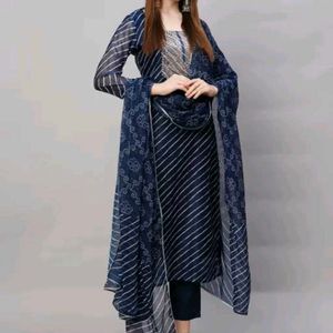 Elegant Navy Blue Kurta Set with Gold Embellishmen
