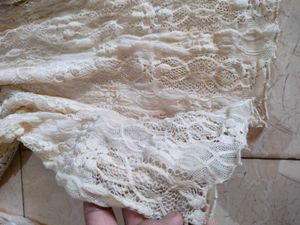 Boho Lace Trim V-Neck Blouse 🪞💌✨🏩