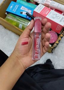 HudaGirl Lip Gloss - Matte Red