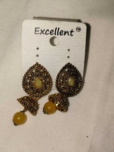 Pearl Jhumka Earrings -Gold Fashion