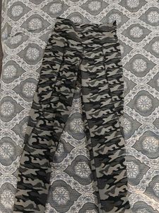 Gym leggings and tights for women