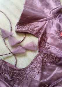 🪻 Beautiful Floral Embroidered Lehenga Choli