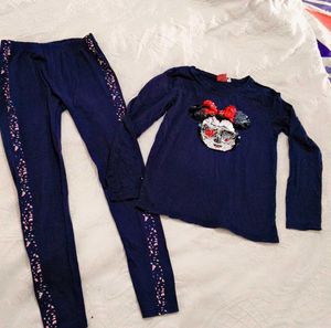 Very Cute N Beautiful Top With Leggings