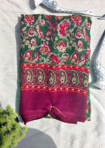 Elegant Red &amp; Green Printed Saree