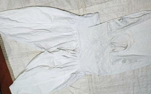 Elegant White Chikankari Kurta set with pocket