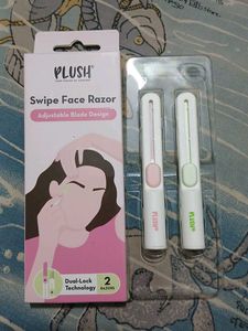 Plush Swipe Face Razor